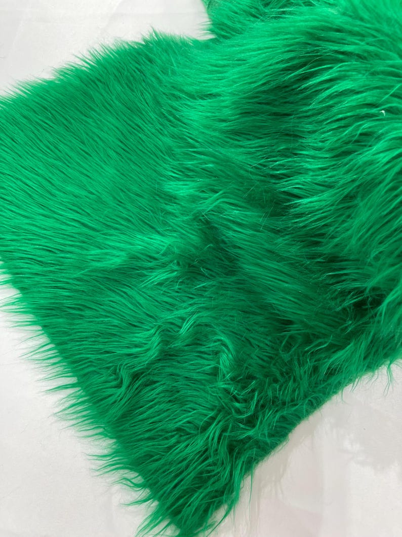 SHAGGY VEGGAN FAUX FUR (by the yard)