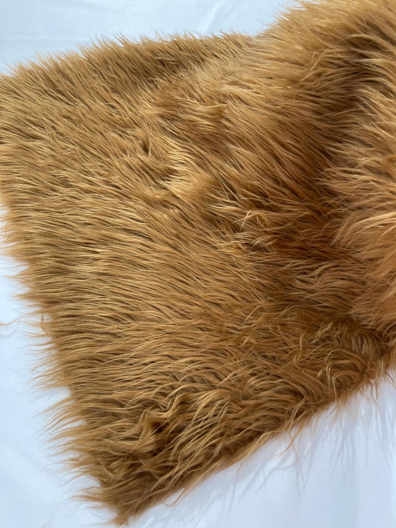 SHAGGY VEGGAN FAUX FUR (by the yard)