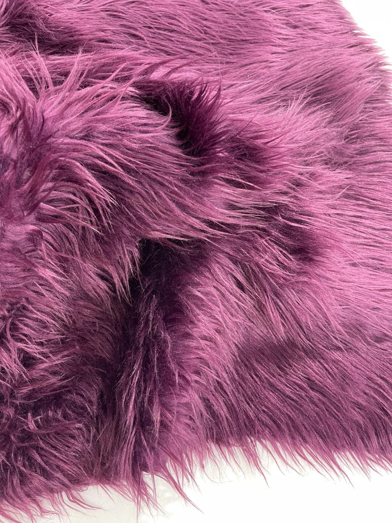 SHAGGY VEGGAN FAUX FUR (by the yard)