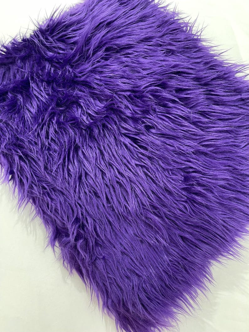 SHAGGY VEGGAN FAUX FUR (by the yard)