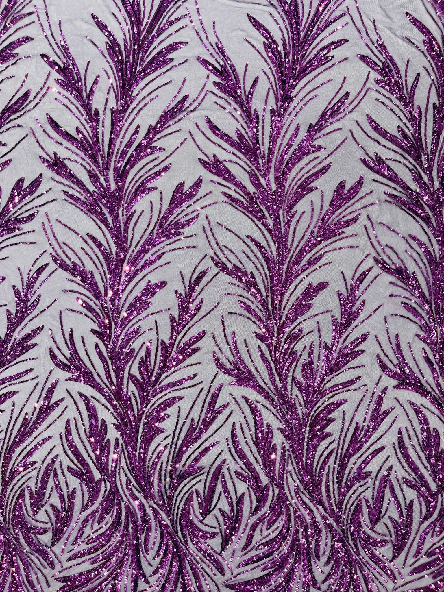 New Creations Fabric & Foam Inc, Diseño De Damasco Imperio Con Lentejuelas Bordadas En Una Tela De Malla Elastica De 4 Vias 1 Yarda Verde Oliva New Creations Fabric & Foam Inc, Diseño De Damasco Imperio Con Lentejuelas Bordadas En Una Tela De Malla Elastica De 4 Vias 1 Yarda Verde Oliva